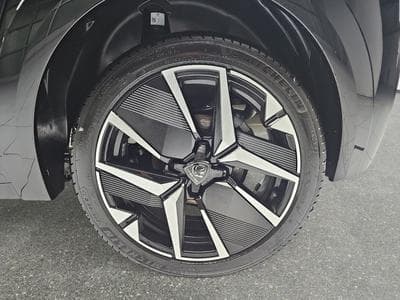 Peugeot 208 1.2 PureTech Hýbrid 110 E-DSC6 GT (2025) - Foto 6