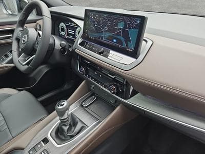 Nissan Qashqai 1.3 DIG-T MHEV 158 Tekna (2025) - Foto 15