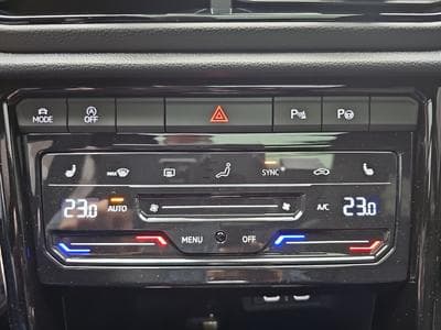 VW T-Roc 2.0 TDi DSG 150 R-Line (2025) - Photo 10