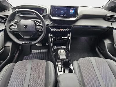 Peugeot 208 1.2 PureTech Hýbrid 110 E-DSC6 GT (2025) - Foto 7