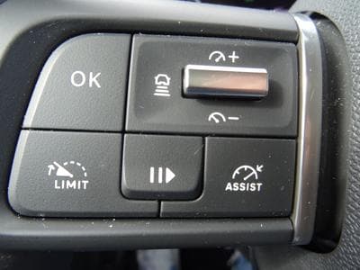 Citroën C4 MAX 1.5 Blue Hdi 130 Automatique (2024) - Photo 11