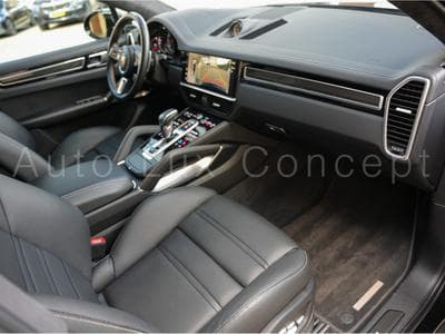 Porsche Cayenne Turbo Coupé (2022) - Photo 6
