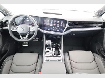 VW Touareg 3.0 TDI 210 kW 4Motion R-Line (2025) - Photo 4