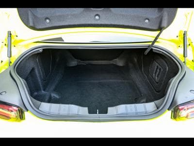 Chevrolet Camaro ZL1 6.2 V8 RWD - MANUAL 6 – SHOCK YELLOW (2020) - Foto 15