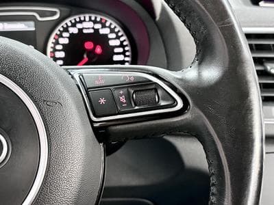 Audi Q3 2.0 TDI S-Line Selection 140 CV *Sièges Chauff* (2014) - Photo 12