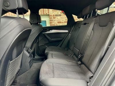 Audi Q5 Q5 SB 40 TDi 2.0 204cv Auto QUATTRO S-LINE intérieur (2023) - Foto 6