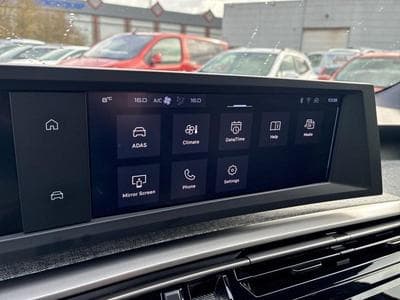 PEUGEOT 5008 Hybrid 145ch Allure e-DCS6 (2025) - Photo 6