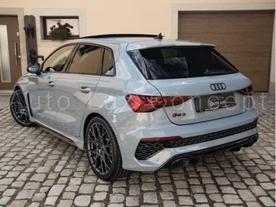 Audi RS3 Sportback Performance Edition 1 OF 300 (2023) - Photo 4