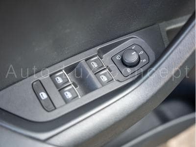 Skoda Karoq 1.5 TSI 150 Style DSG (2018) - Foto 11