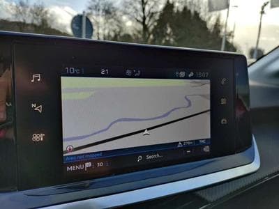 Peugeot 208 GT Look (Allure) (2022) - Foto 8