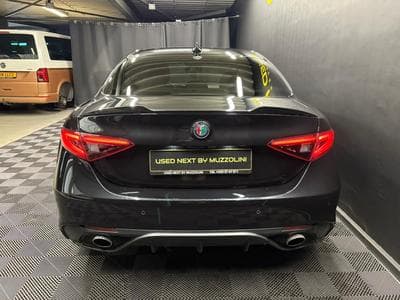Alfa-Romeo Giulia Giulia Veloce (2019) - Photo 3