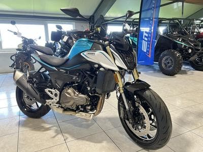 QJmotor SRK 550 (2026) - Photo 7