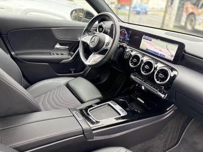 Mercedes A 200 163CV 7G-TRONIC * GARANTIE 36 MOIS * (2023) - Photo 6