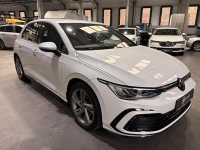 VW Golf 1.5 eTSI R-Line 150HP AUTO (2021) - Foto 1