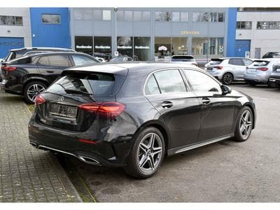 Mercedes A 200 AMG Line 7G-Tronic GPS LANE CAM PARK KEYLESS 1° MAIN (2025) - Photo 4