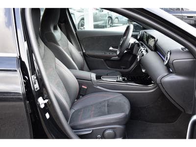 Mercedes A 200 AMG Line 7G-Tronic GPS LANE CAM PARK KEYLESS 1° MAIN (2025) - Photo 7