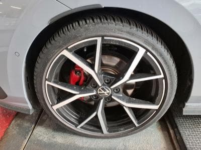 VW Golf GTD 2.0 TDI DSG7 200 CV *ATTELAGE* *PANO* DCC* MATRIX * HARM (2023) - Photo 9