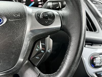 Ford Focus 1.6 TDCI 116 CV TITANIUM *SIEGES CHAUFF.* *KEYLESS* (2011) - Photo 13