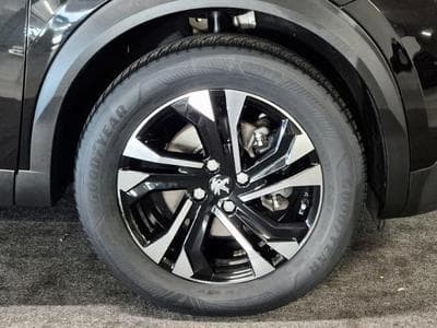 Peugeot 2008 1.5 BLUEHDI 130 ALLURE CUIR NAVI (2023) - Foto 11