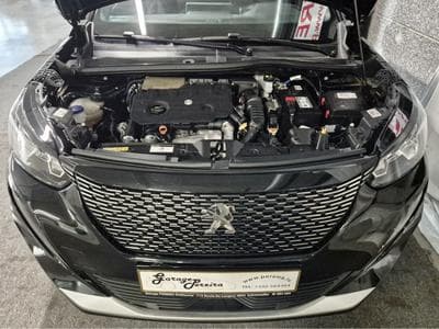 Peugeot 2008 1.5 BLUEHDI 130 ALLURE CUIR NAVI (2023) - Foto 13