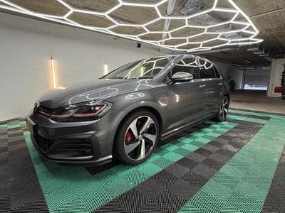 VW Golf GTI PERFORMANCE 2.0 TSI 180 KW DSG (2019) - Photo 5