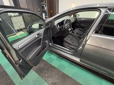 VW Golf GTI PERFORMANCE 2.0 TSI 180 KW DSG (2019) - Photo 9