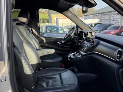 Mercedes V 250 D AMG LINE 7 SITZE CUIR NAVI 1 HAND (2019) - Foto 3