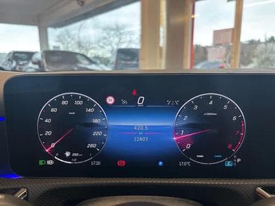 Mercedes 250 (2024) - Foto 15