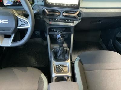 Dacia Bigster Extreme TCe 130 4x4 (2025) - Photo 9