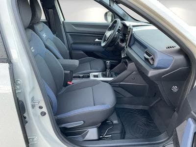 Dacia Duster Journey TCe 130 (2024) - Photo 15