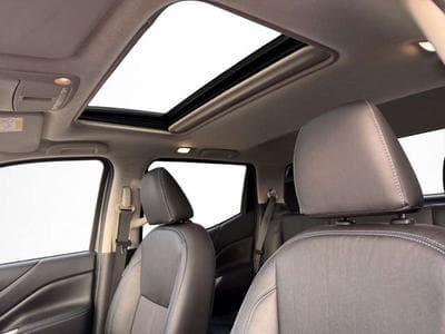 Nissan Navara N-Guard Double Cab 4x4/Rollo/AHK (2021) - Photo 12