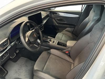 Cupra Leon 1,5eTSI DSG 110KW/ (2025) - Photo 7