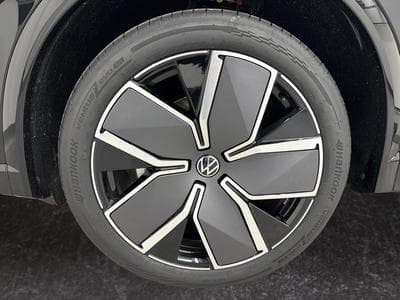 VW Tiguan R-Line Edition 2.0 (2025) - Photo 11