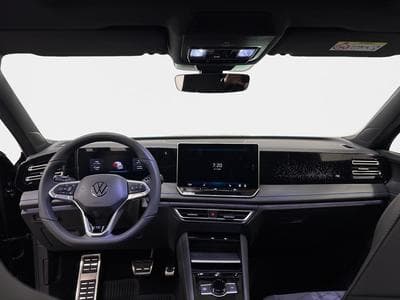 VW Tiguan R-Line Edition 2.0 (2025) - Photo 13