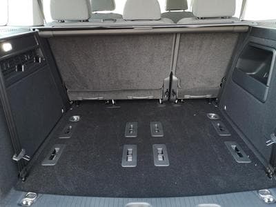 VW Caddy Basis (2025) - Photo 9