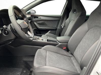 Cupra Leon ST 1,5eTSI DSG (2025) - Photo 9