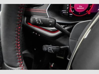 Skoda Octavia Kombi 2,0 TSI (2025) - Photo 10