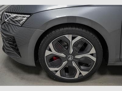 Skoda Octavia Kombi 2,0 TSI (2025) - Photo 3