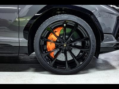 Lamborghini Urus S 4.0 V8  (666 CH) - AKRAPOVIC (2024) - Photo 7