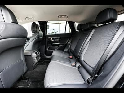 Mercedes GLC 300 DE 4MATIC AVANTGARDE (2024) - Photo 13