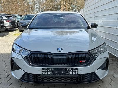 Skoda Octavia RS (2026) - Photo 1