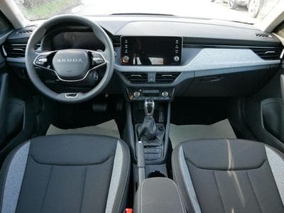 Skoda Kamiq Selection 1.5 TSI (2026) - Foto 8