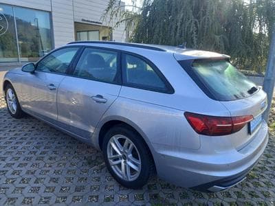 Audi A4 Avant 35 TFSI (2024) - Photo 6