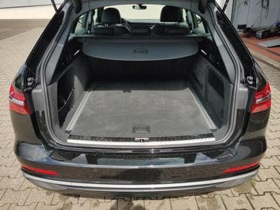 Audi A6 Avant S-line 50 (2024) - Photo 11
