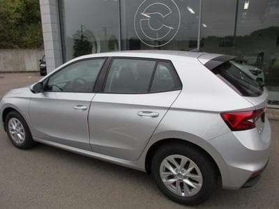Skoda Fabia Selection 1.0 TSI (2024) - Photo 9