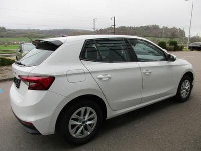 Skoda Fabia Selection 1.0 TSI (2024) - Photo 6