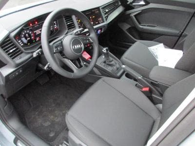 Audi A1 Sportback S line (2025) - Photo 13