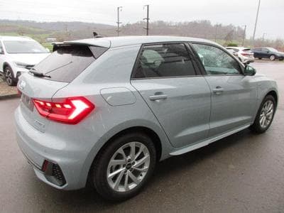 Audi A1 Sportback S line (2025) - Photo 7