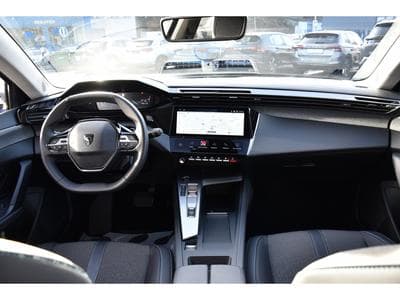 Peugeot 308 1.2 PureTech Allure EAT8 GPS LANE CAM 1° MAIN (2024) - Foto 9