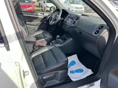 VW Tiguan Tiguan Sport &amp; Style BMT 4Motion *R-Line*Autom.* (2016) - Photo 10